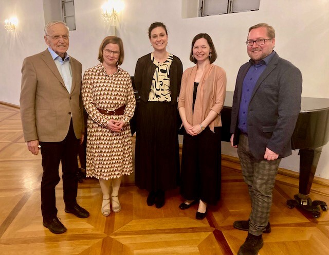 Fotorechte: Karloff, Herbst